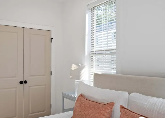 New Oaks Escape - King - River Ranch - Nespresso Holiday home